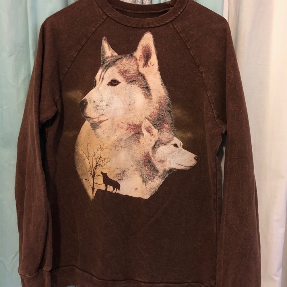 retro wolves brown crewneck